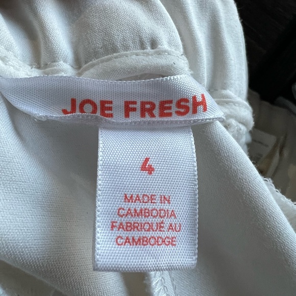 White Ankle Cut Pants Size 4 - Picture 9 of 10